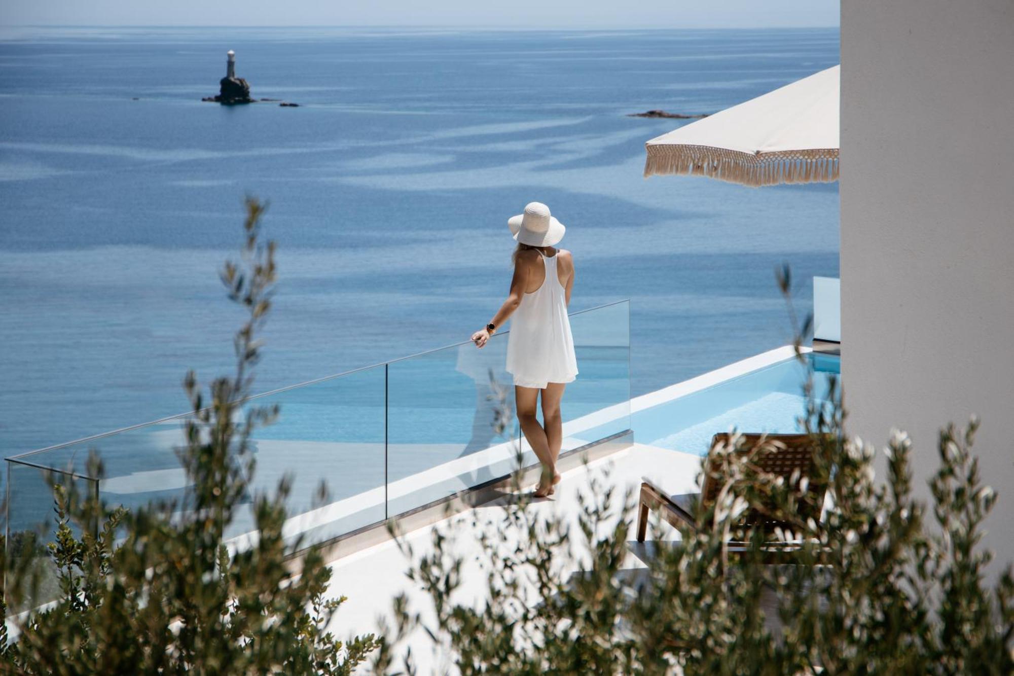 Golden Vista, Beachfront Suites By Explore Andros Eksteriør billede
